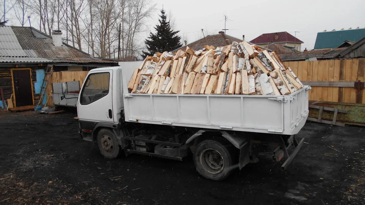 1 куб дров в машине