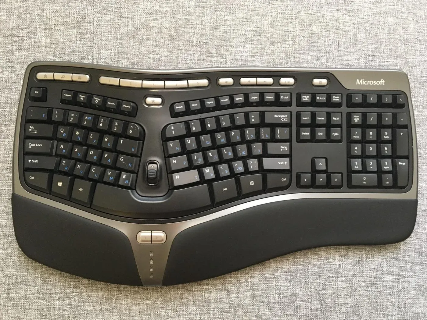 Ergonomic keyboard. Эргономичная клавиатура Логитек. Microsoft Ergonomic Keyboard 4000. Клавиатура Microsoft Ergonomic. Natural Ergonomic Keyboard 4000.