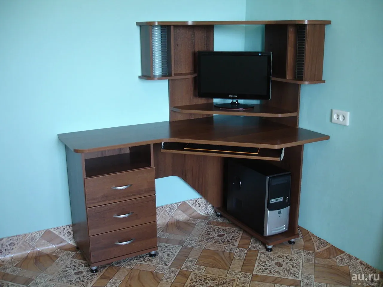 столы компьютерные бу в луганске