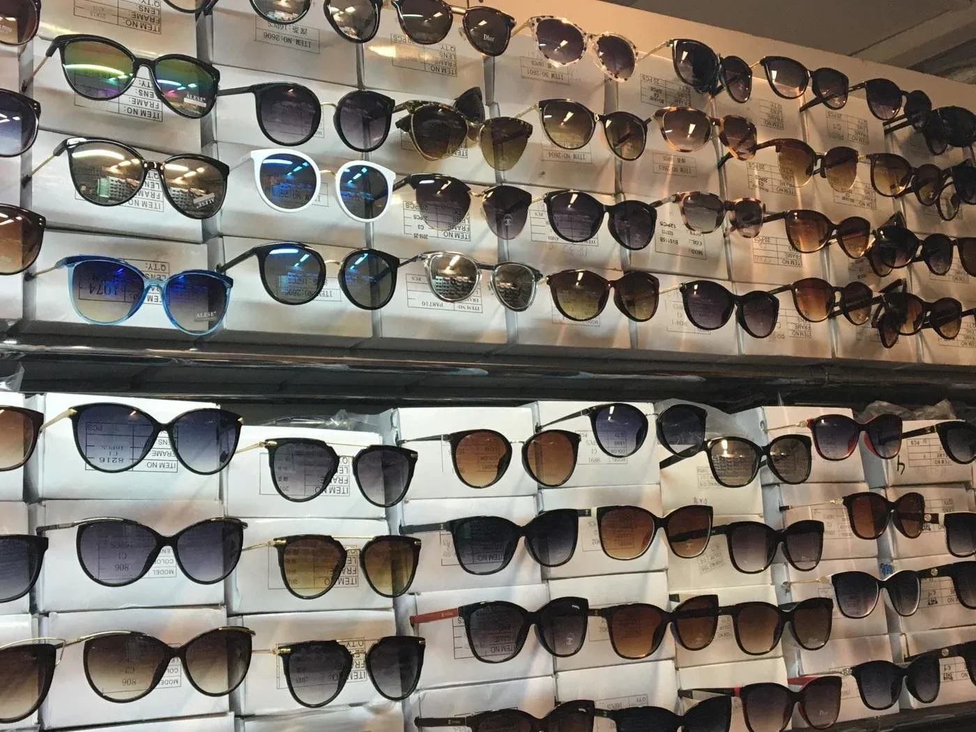 Магазин солнцезащитных очков москва