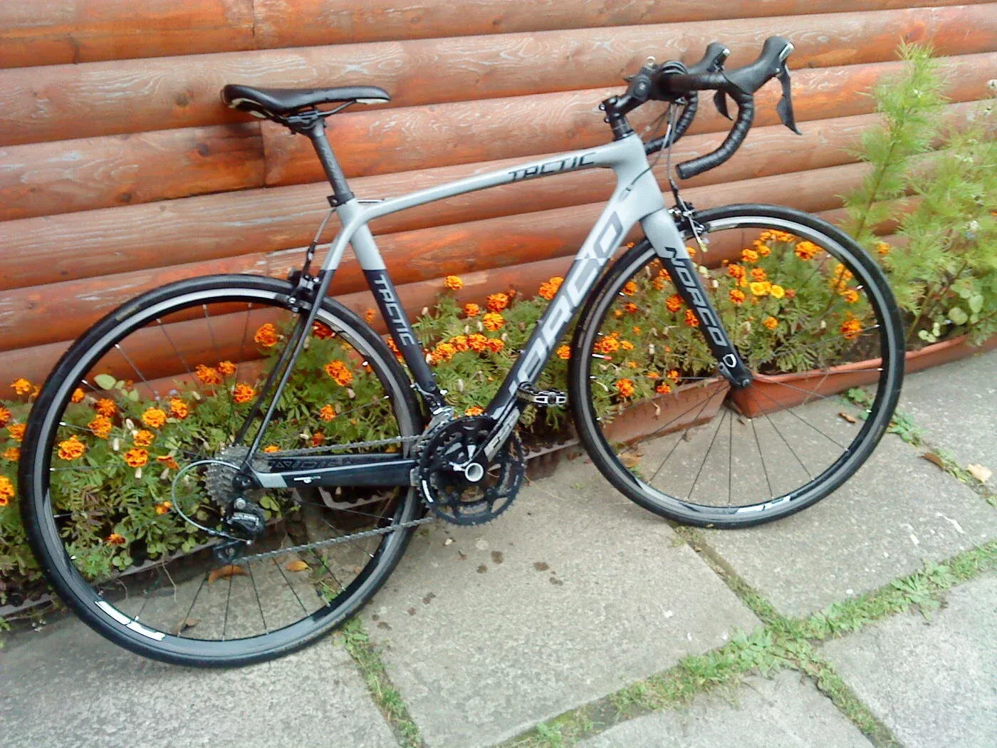 Шоссейный велосипед Trek Equinox TTX 9 0