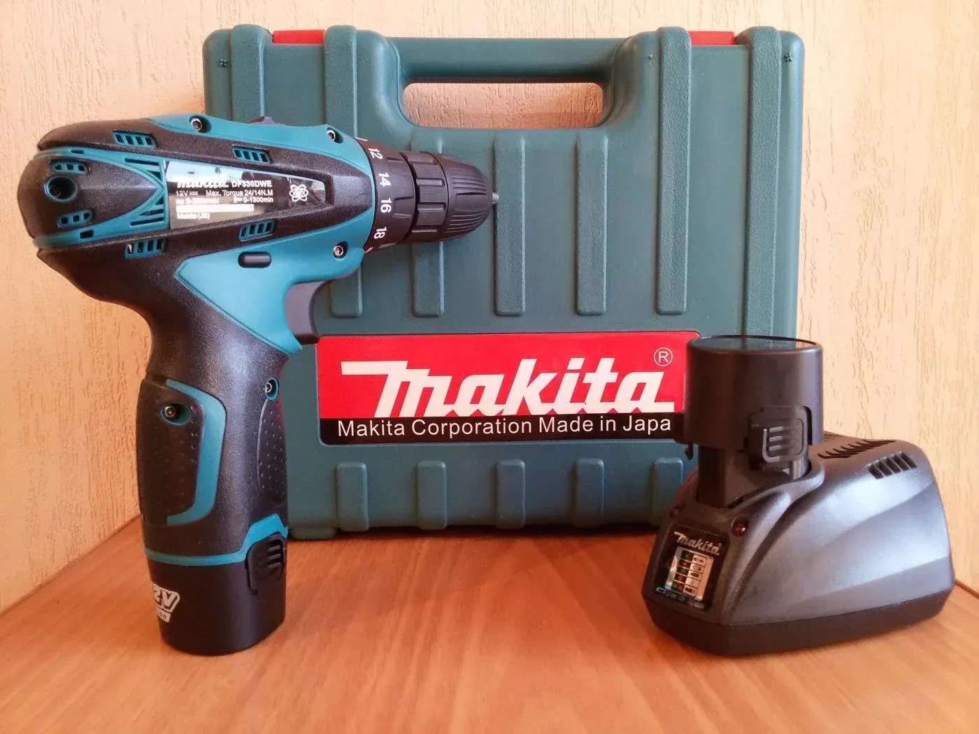 Мохито шуруповерт. Makita df330dwe 12v. Шуруповерт Makita 12v. Шуруповёрт аккумуляторный Makita 12v. Шуруповерт Макита 12v.