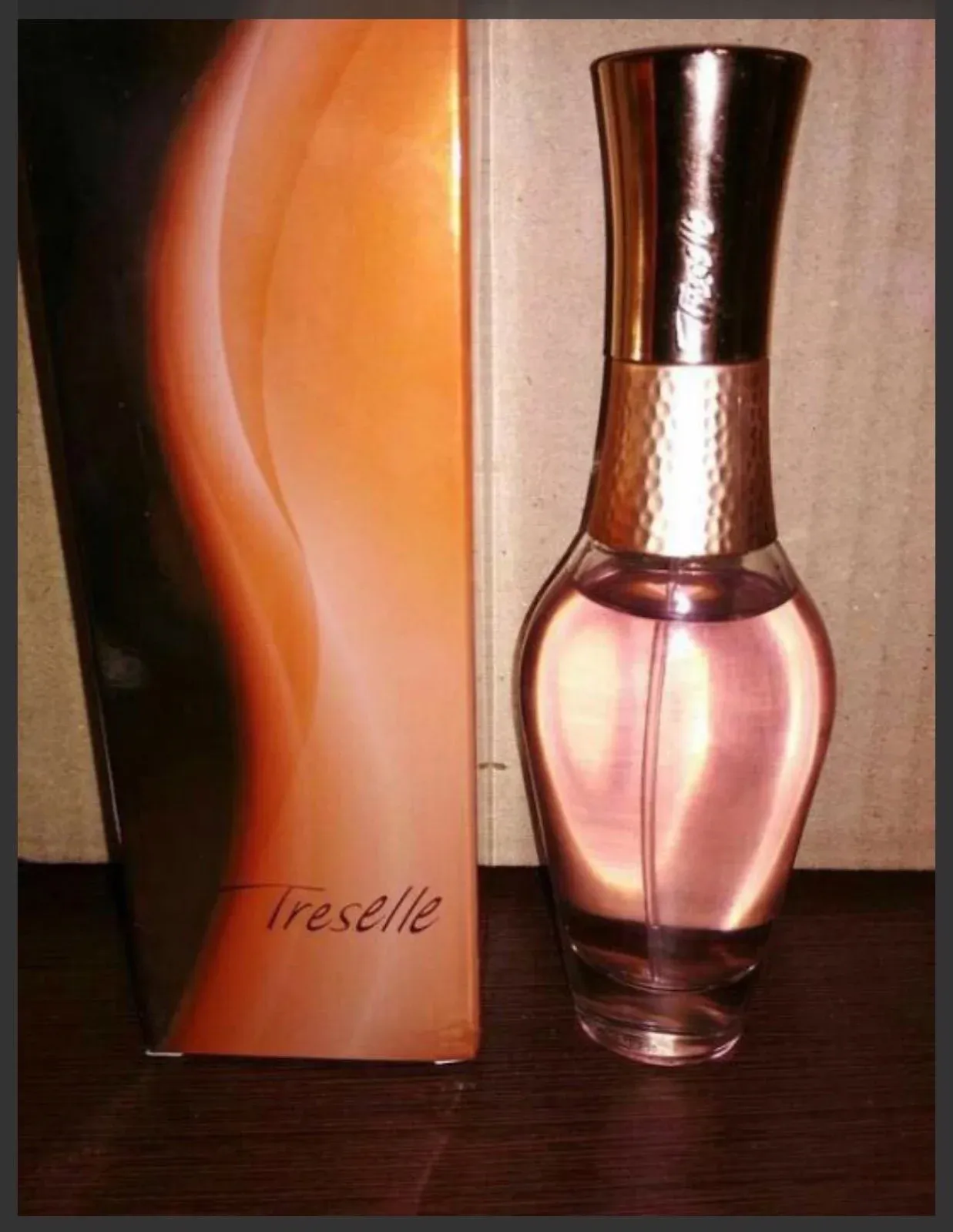 Парфюмерная вода Avon Treselle