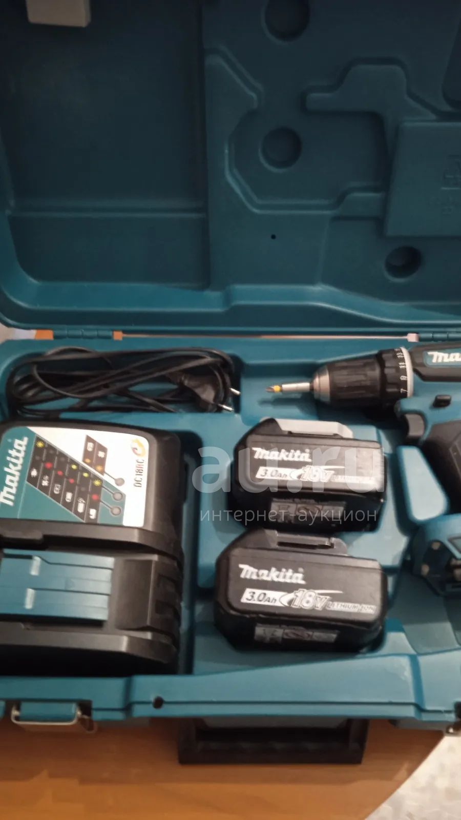 Шуруповёрт Makita безщеточный 18 v 3.0 A/ч — купить в Красноярске ...