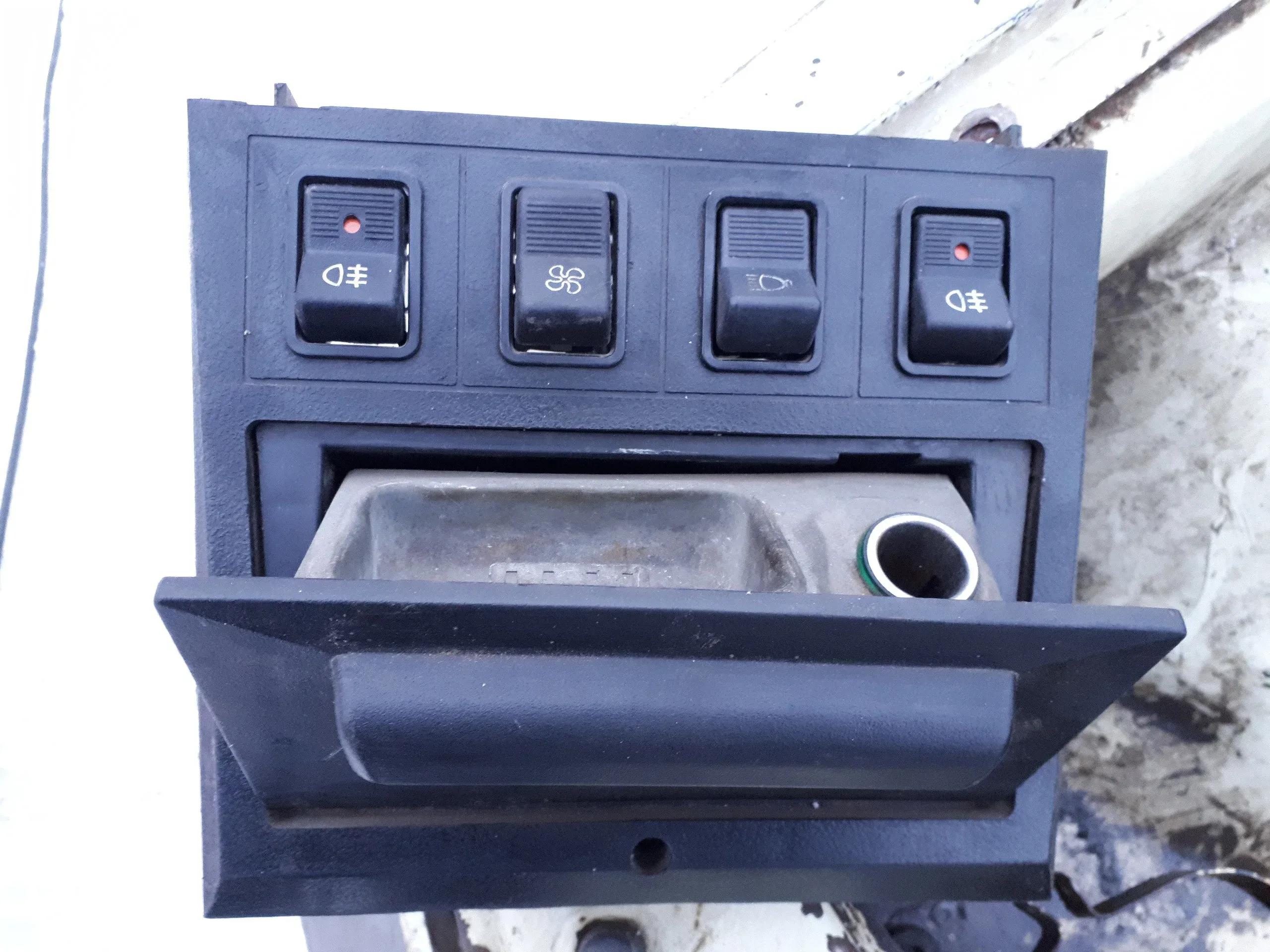 задняя полка газ 2410