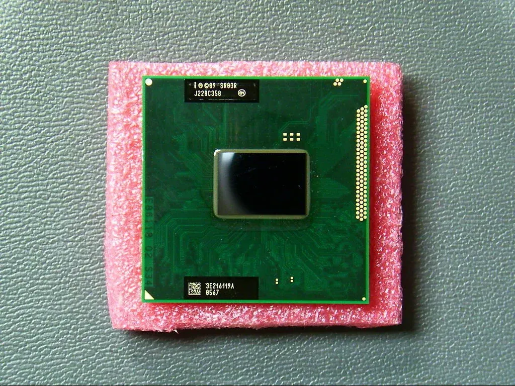 Intel core i7 2640m. Intel для ноутбука Core i7 2640m. I7 2640m. E74525 01 s42 процессор Intel i3. E74525 01 s51.