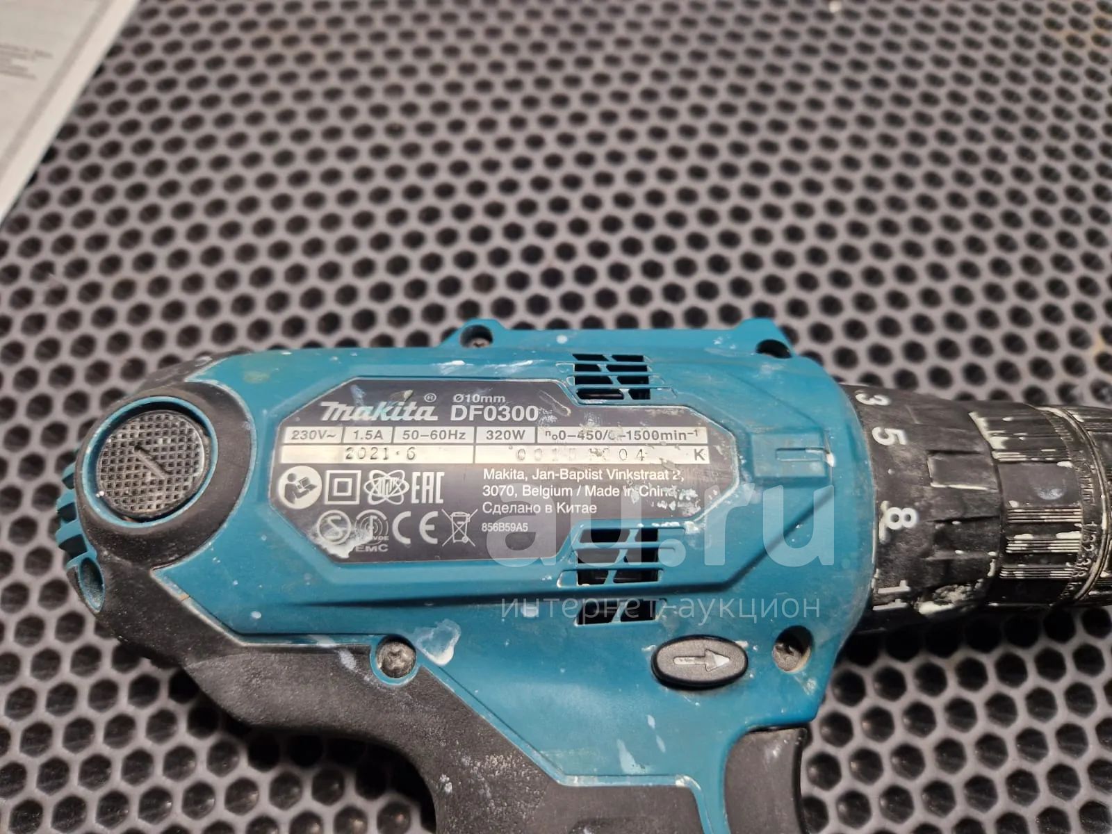 Дрель-шуруповерт Makita DF0300 (V) — купить в Красноярске. Состояние: Б ...