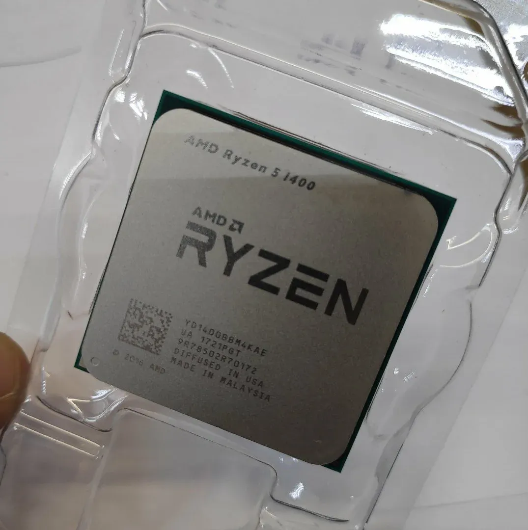 1400 процессор. R5 1400. AMD 1400. Блистер для процессора AMD Ryzen. Райзен 5 1400.