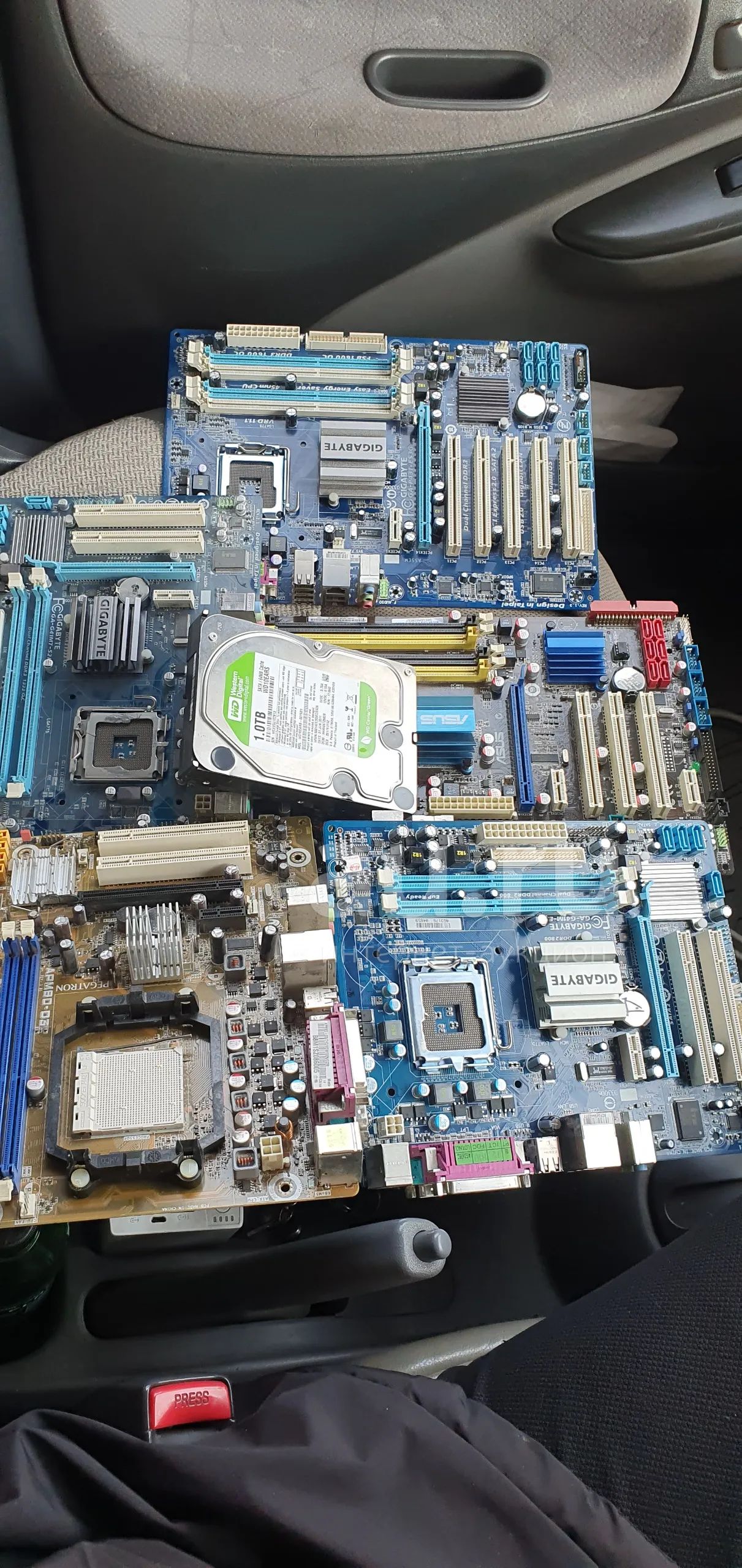 Материнская плата и hdd — купить в Красноярске. Состояние: Неисправно ...