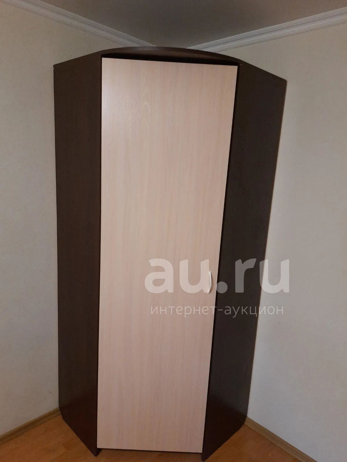 Шкаф угловой 2200*90*90 — купить в Красноярске. Состояние: Б/у. Шкафы ...