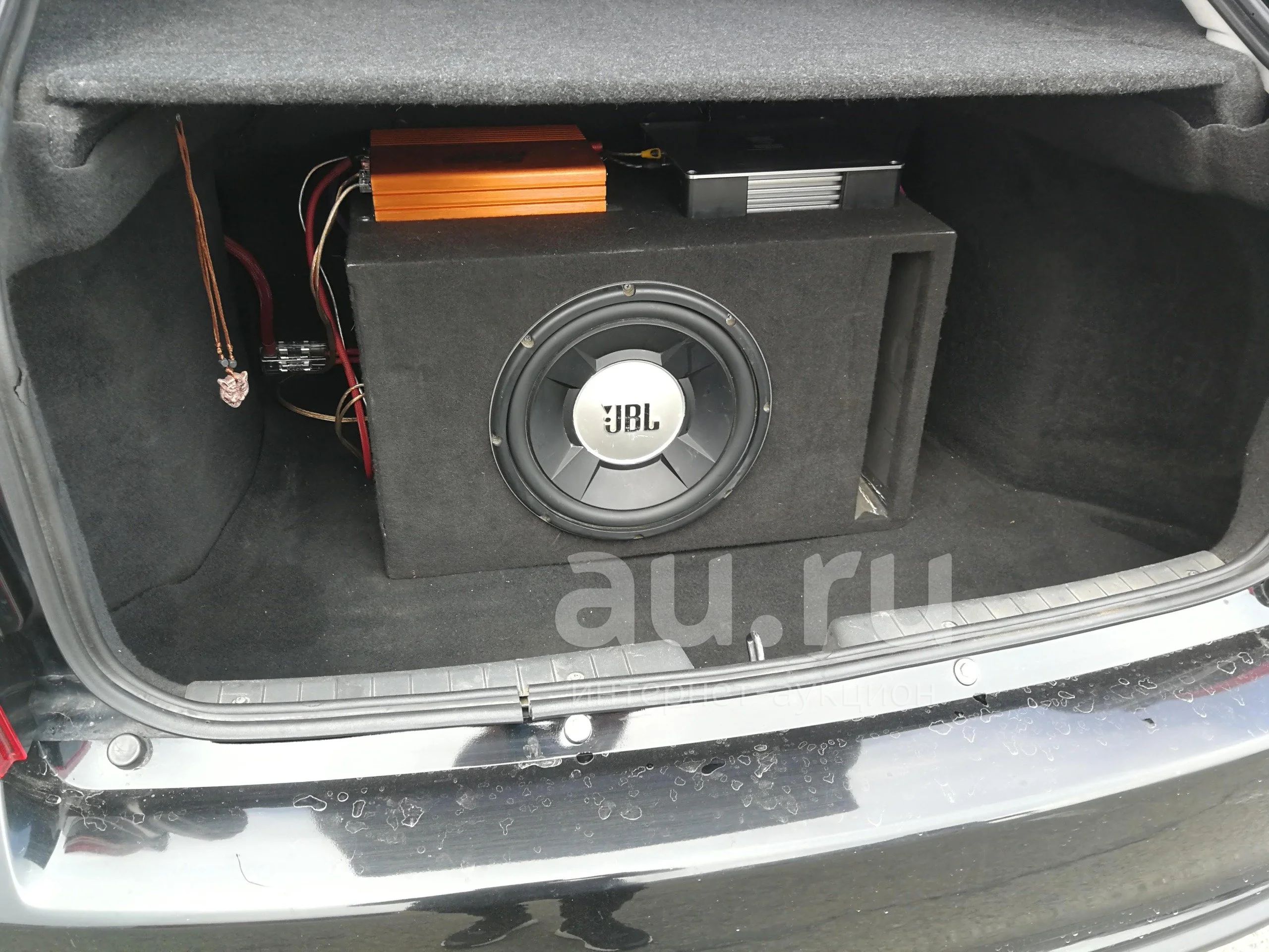 Сабвуфер JBL + Усилитель AMP — купить в Красноярске. Состояние: Б/у.  Сабвуферы на интернет-аукционе Au.ru