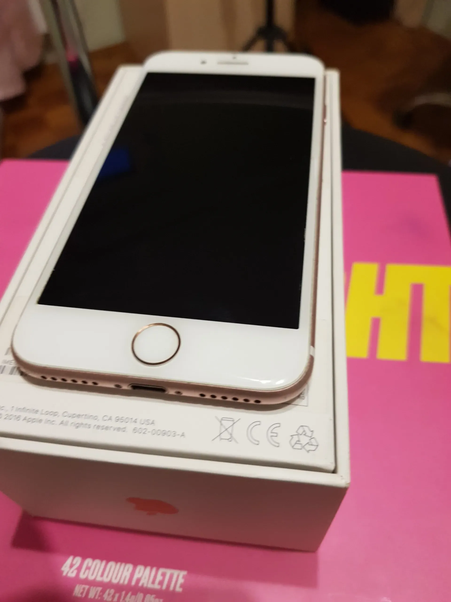 Смартфон iPhone 7 32Gb Rose Gold. — купить в Красноярске. Состояние: Б/у.  Смартфоны на интернет-аукционе Au.ru