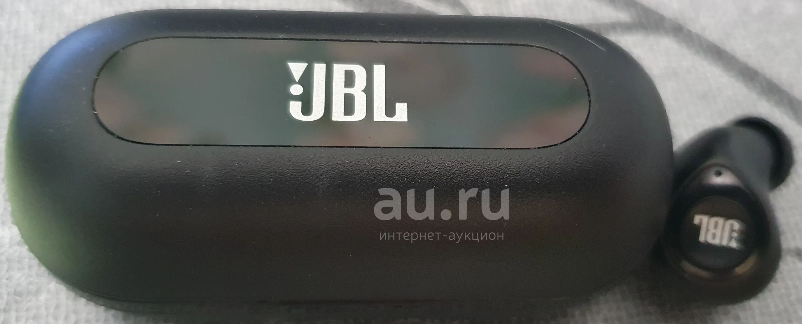 Беспроводные наушники "JBL T100TWS" в отличном состоянии — купить в