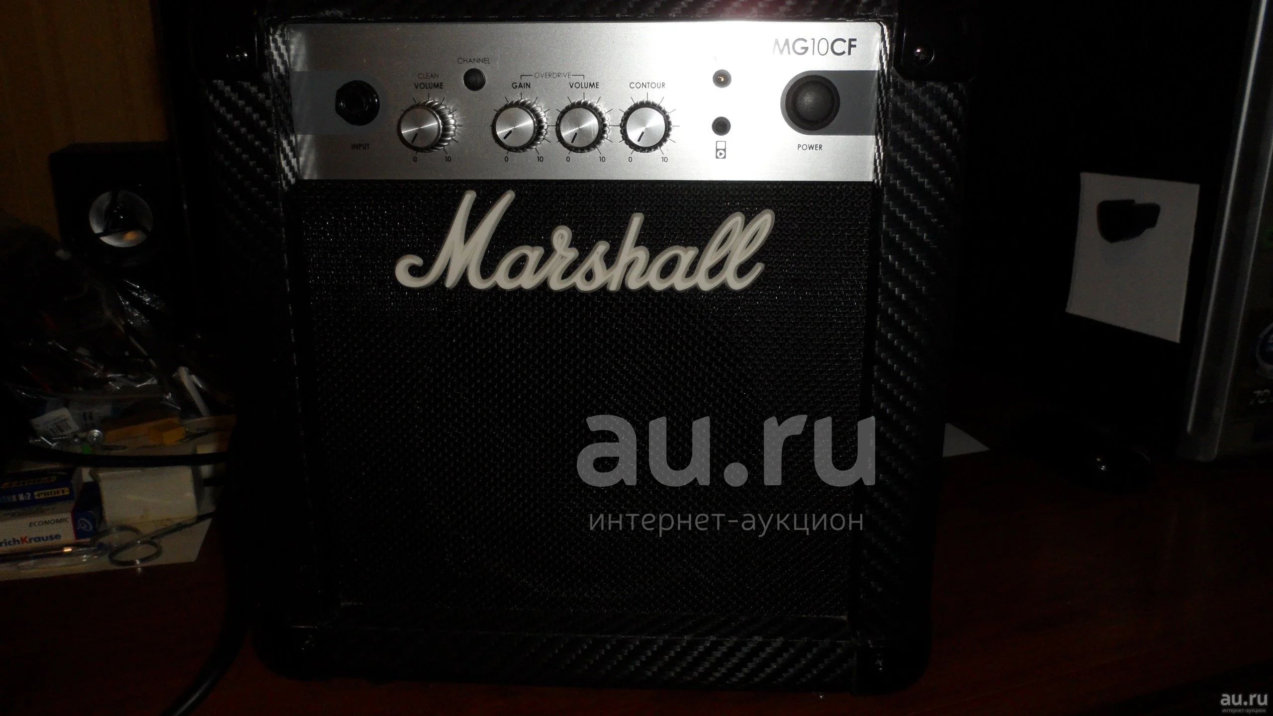 Компактный гитарный транзисторный комбоусилитель Marshall MG10C ...