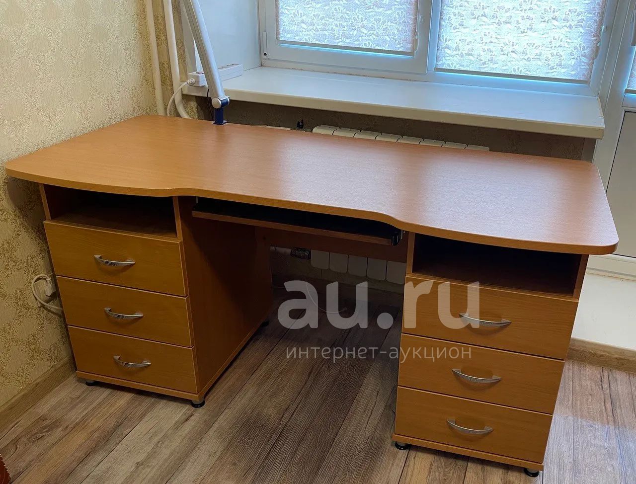 Письменный стол — купить в Красноярске. Состояние: Б/у. Компьютерные и ...