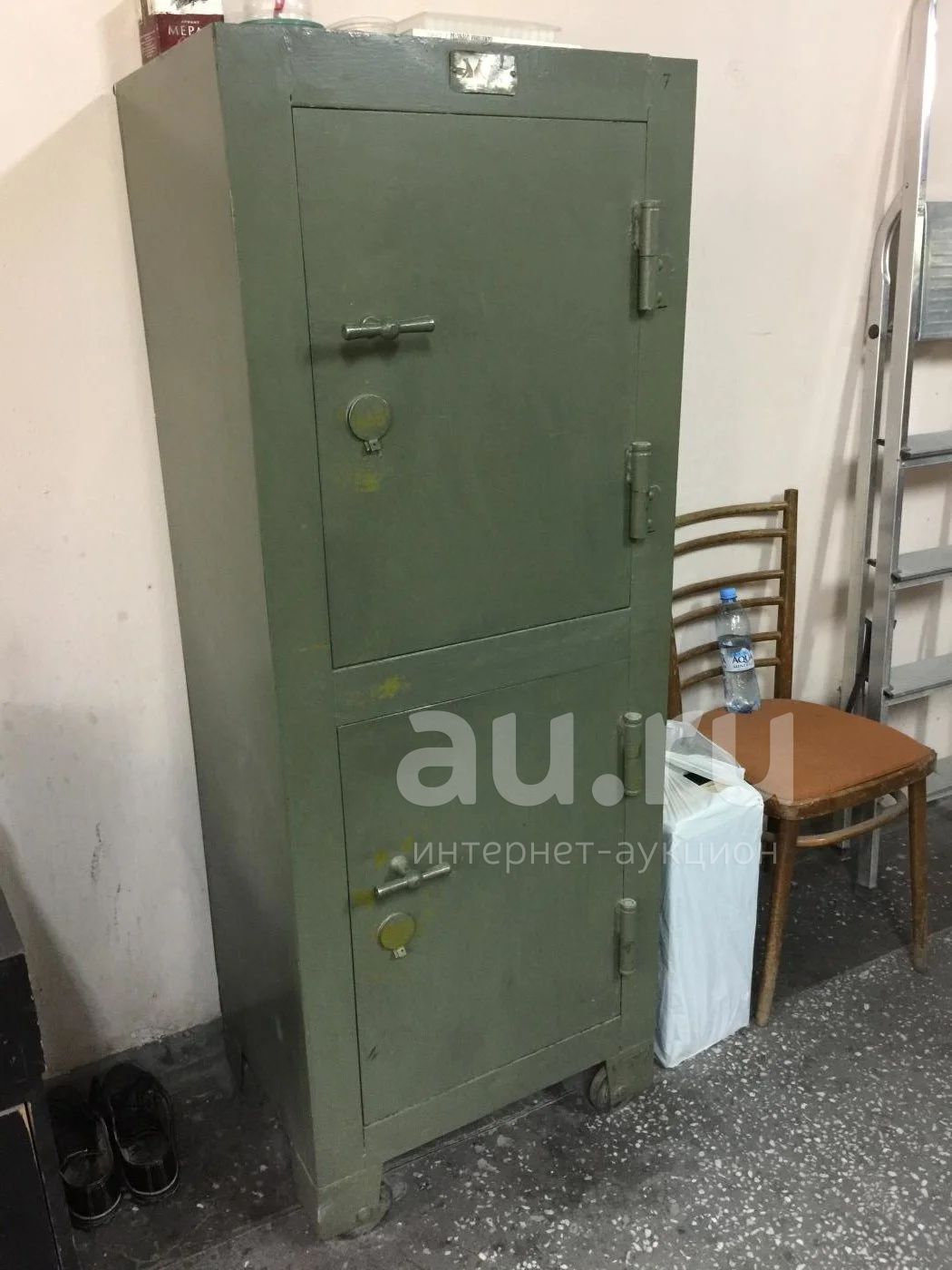 шкаф металлический большой армейский