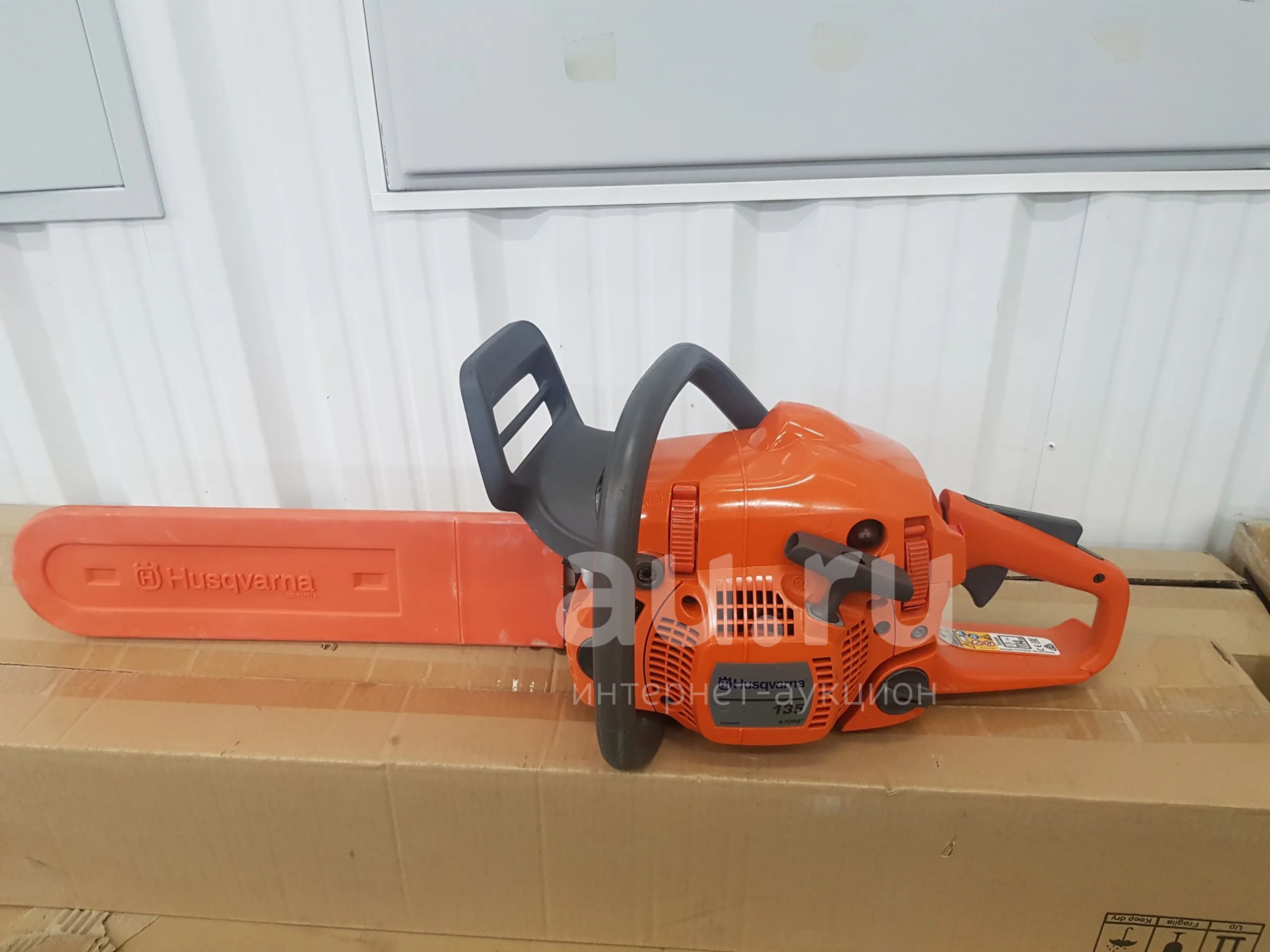 Husgvarna 135 бензопила — купить в Красноярске. Состояние: Б/у. Бензо ...