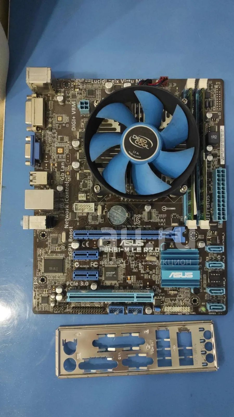 Сборка Материнская плата ASUS P8H61-M LE R2.0 1155 +I3 3220 + 4gb ddr3 ...