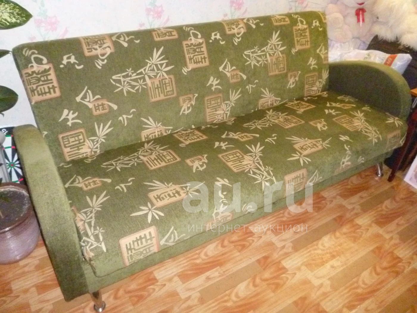 продам диван в отличном состоянии