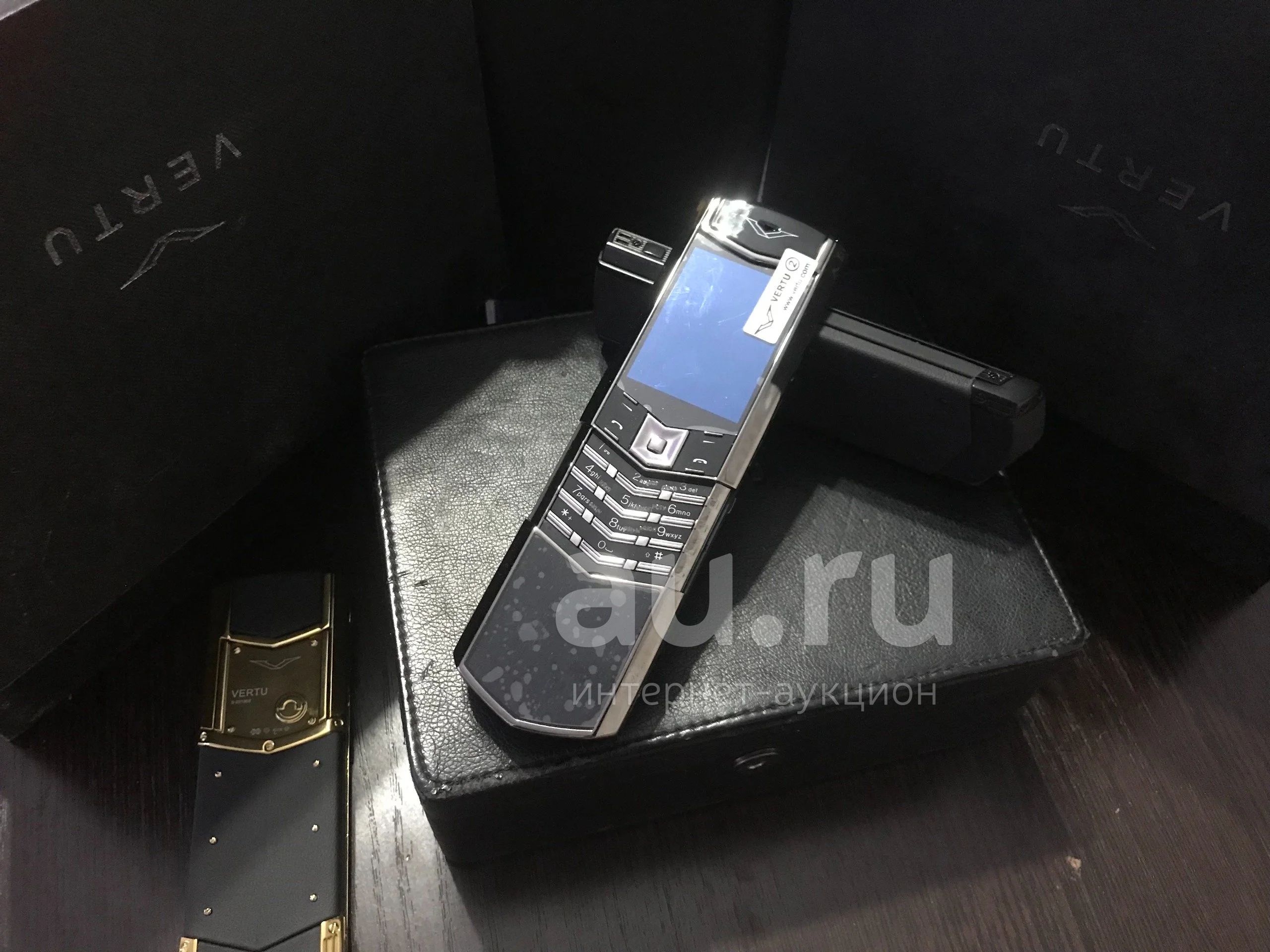 Телефон Vertu Signature Слайдер — купить в Красноярске. Состояние: Новое.  Кнопочные мобильные телефоны на интернет-аукционе Au.ru