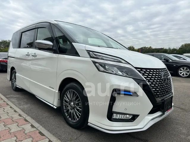 Купить Nissan Serena В Красноярске