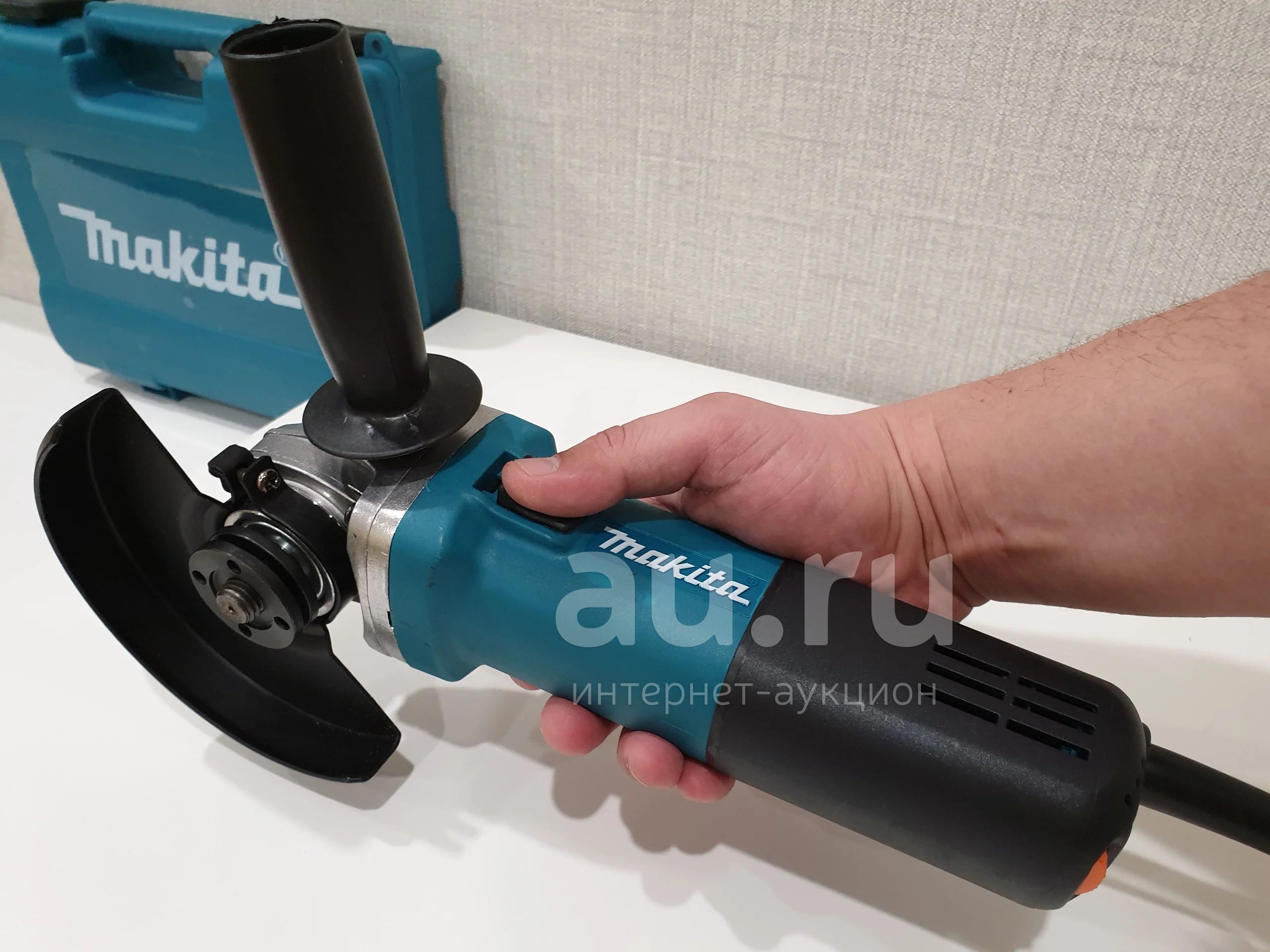 Ушм болгарка Makita 9558NH с регулятором — купить в Красноярске. Состояние:  Новое. Электроинструмент на интернет-аукционе Au.ru