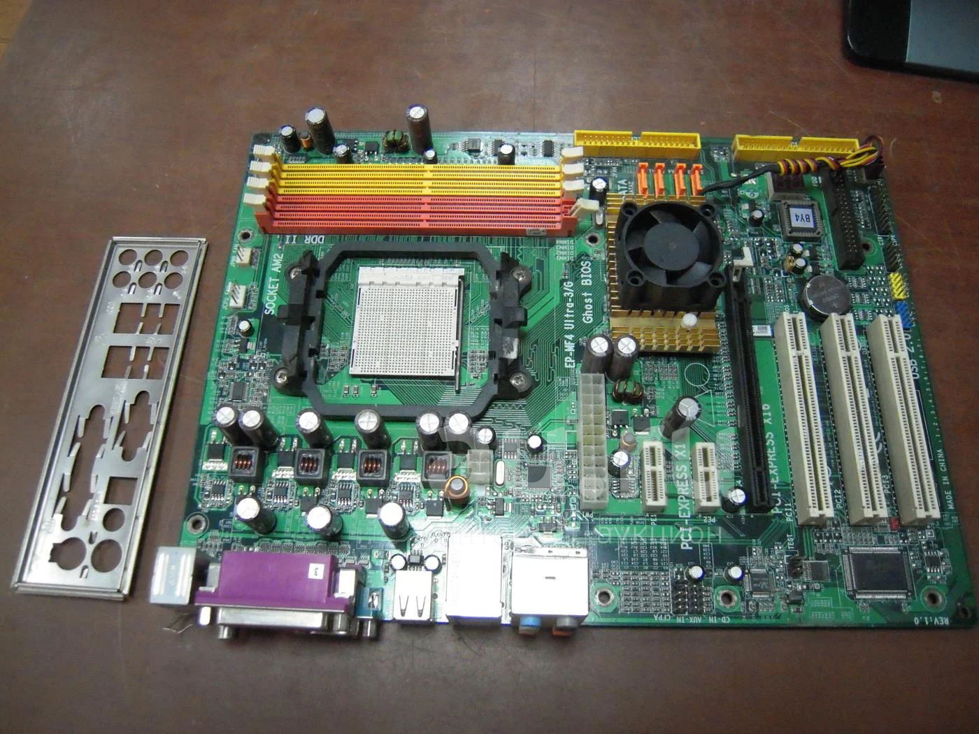 Мать Epox EP-MF4-Ultra- 3/G ATX SATA LAN-Gbt RaiD материнская плата в ...