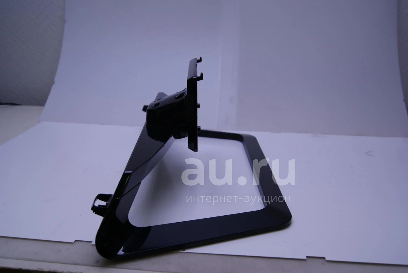 Подставка LG St-492t