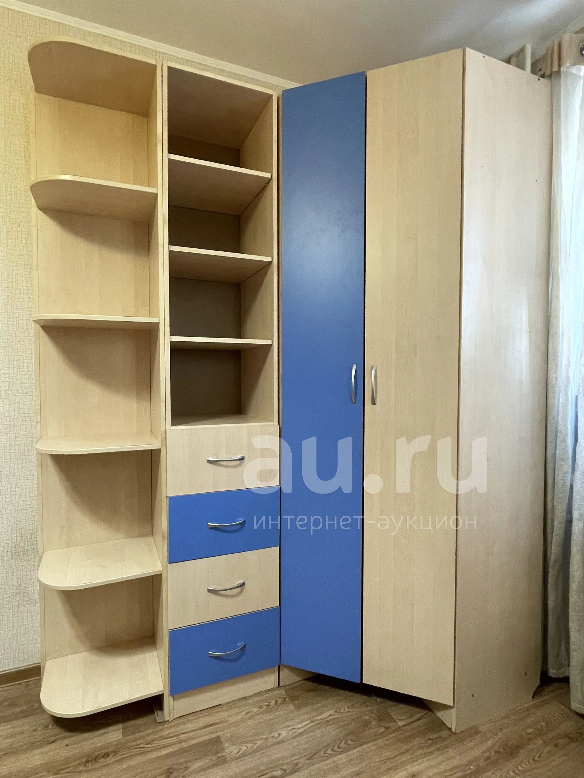 Шкаф угловой+пенал+полки — купить в Красноярске. Состояние: Б/у. Шкафы ...