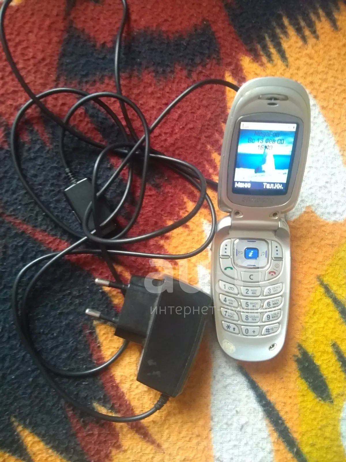 Телефон Samsung sgh-e100 рабочий раритет — купить в Красноярске. Состояние:  Б/у. Кнопочные мобильные телефоны на интернет-аукционе Au.ru