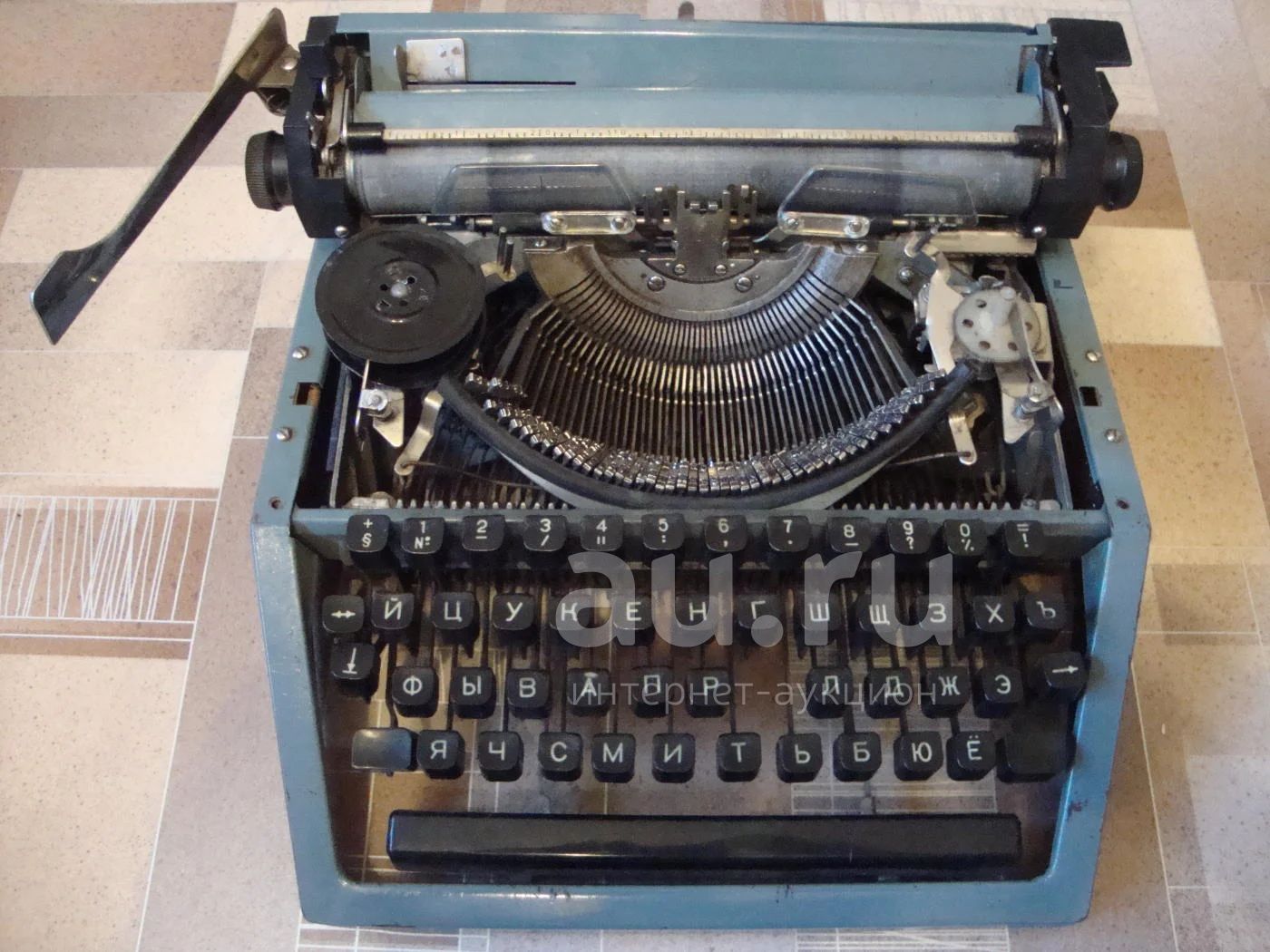 Челнок пишущей машинки