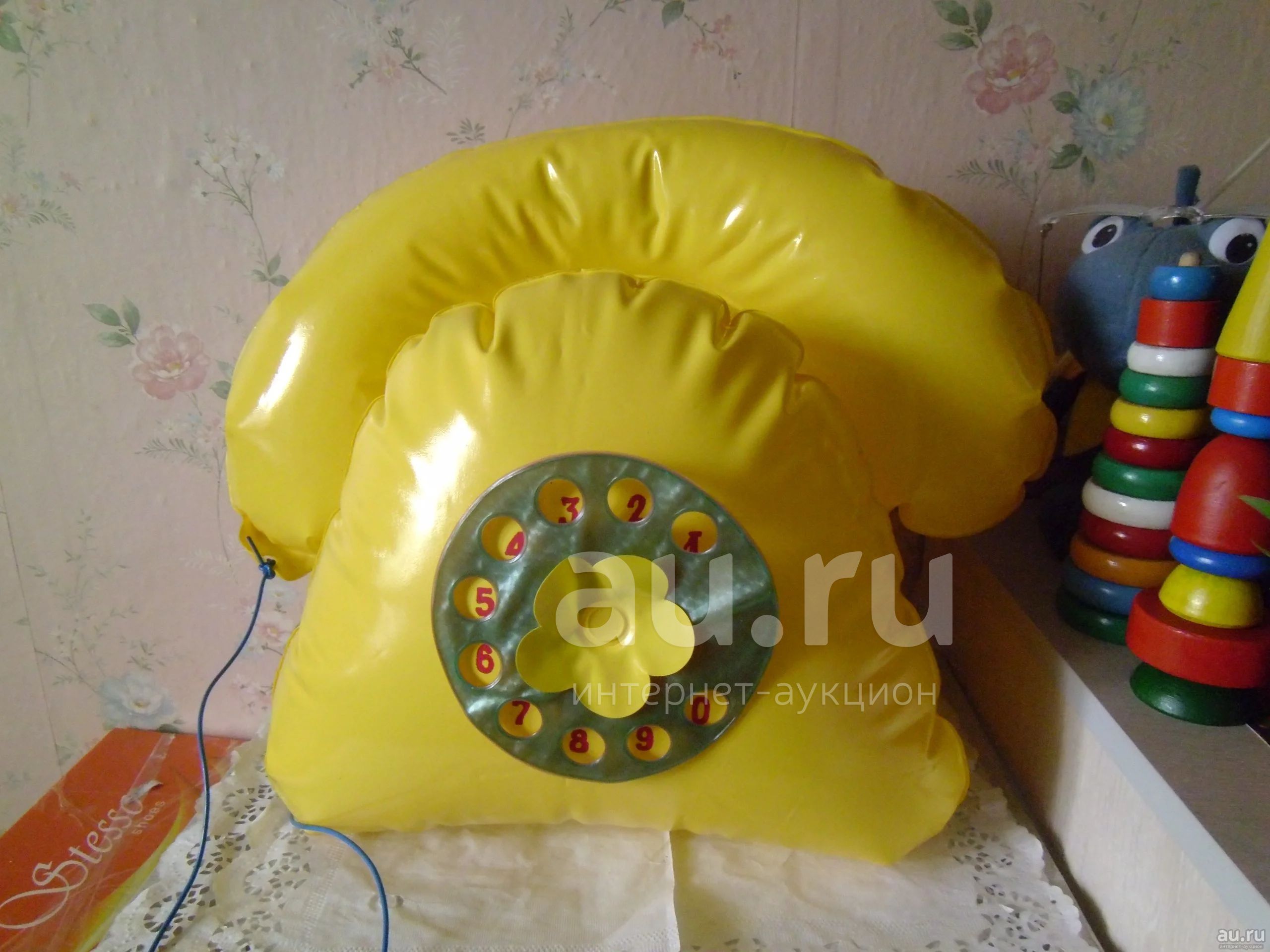 Игрушка из СССР - телефон надувной — купить в Красноярске. Игрушки на  интернет-аукционе Au.ru