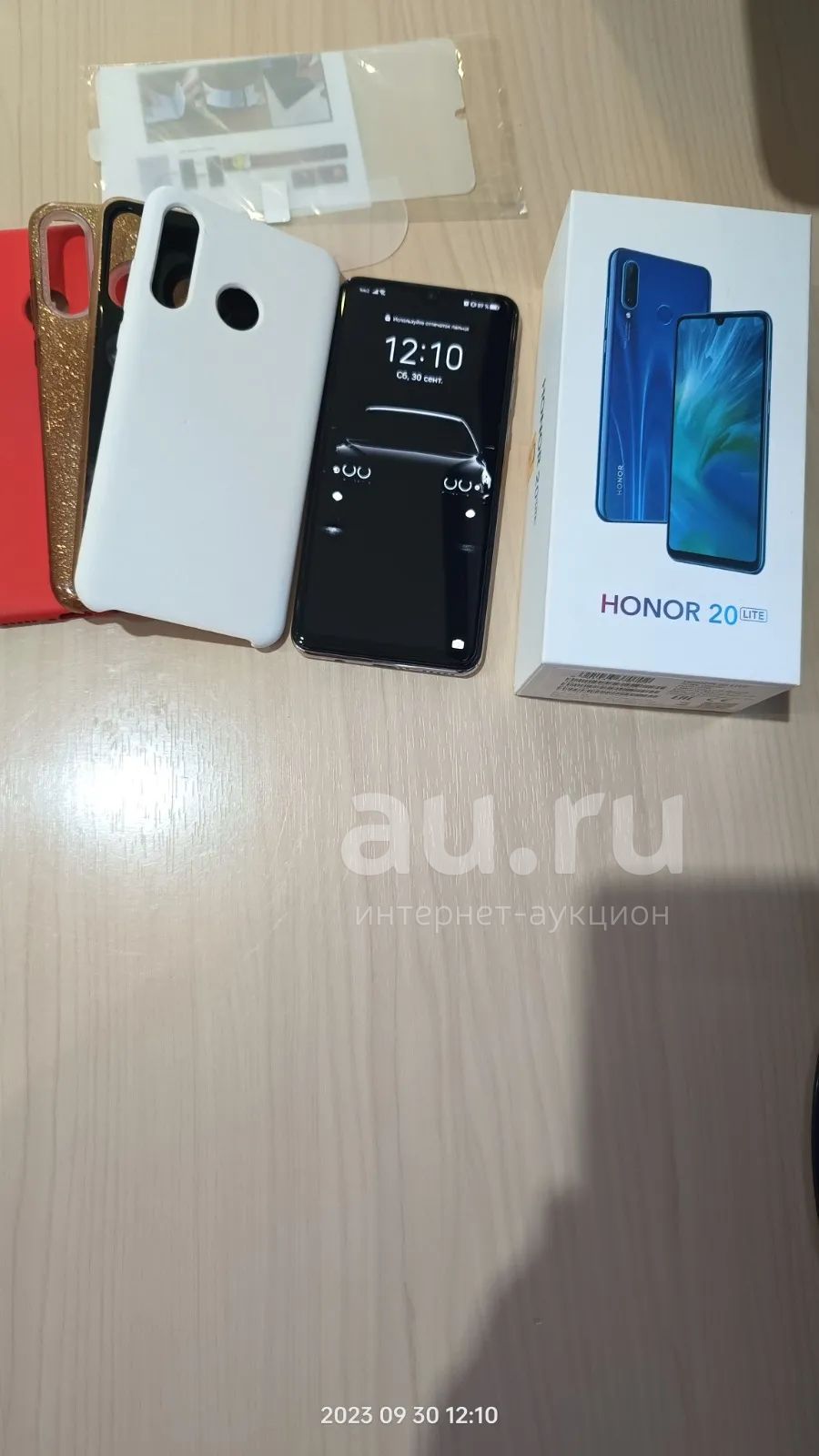 Телефон honor 20 lite 4/128 Gb — купить в Красноярске. Состояние: Б/у.  Смартфоны на интернет-аукционе Au.ru