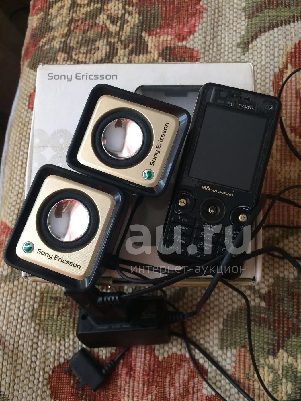 Колонки и телефон soni Ericsson W660i — купить в Красноярске. Состояние:  Б/у. Кнопочные мобильные телефоны на интернет-аукционе Au.ru