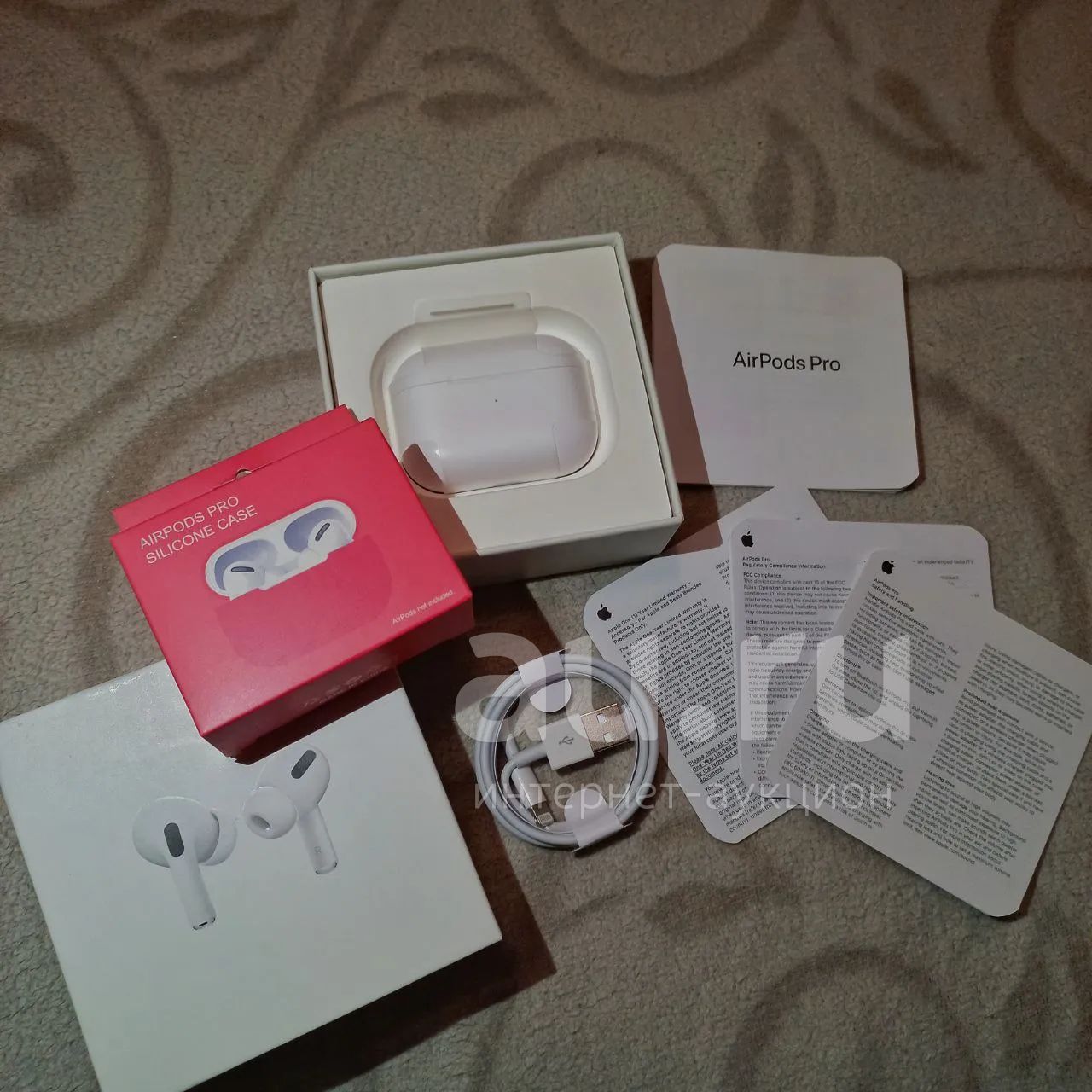 Apple AirPods Pro — купить в Красноярске. Состояние: Новое. Наушники ...
