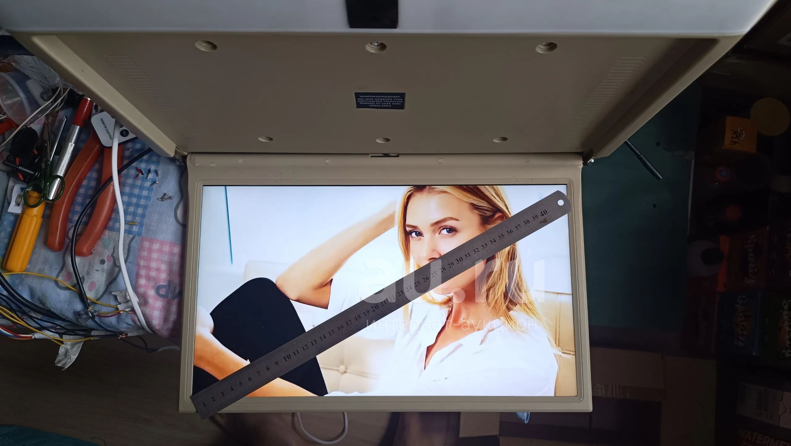 Потолочный монитор в авто 43 см диагональ. — купить в Красноярске ...