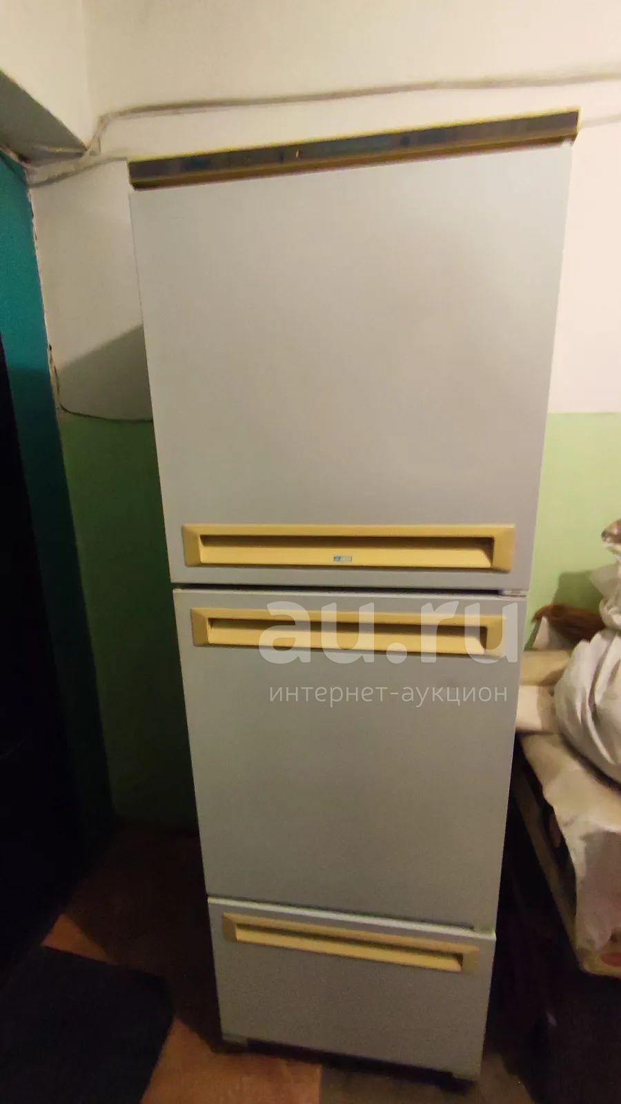 Холодильник — купить в Красноярске. Состояние: Б/у. Холодильники ...