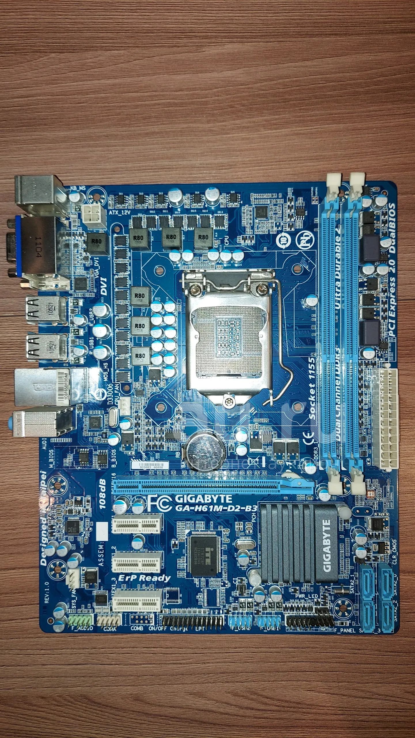 Материнская плата Gigabyte GA-H61M-D2-B3 — купить в Красноярске ...