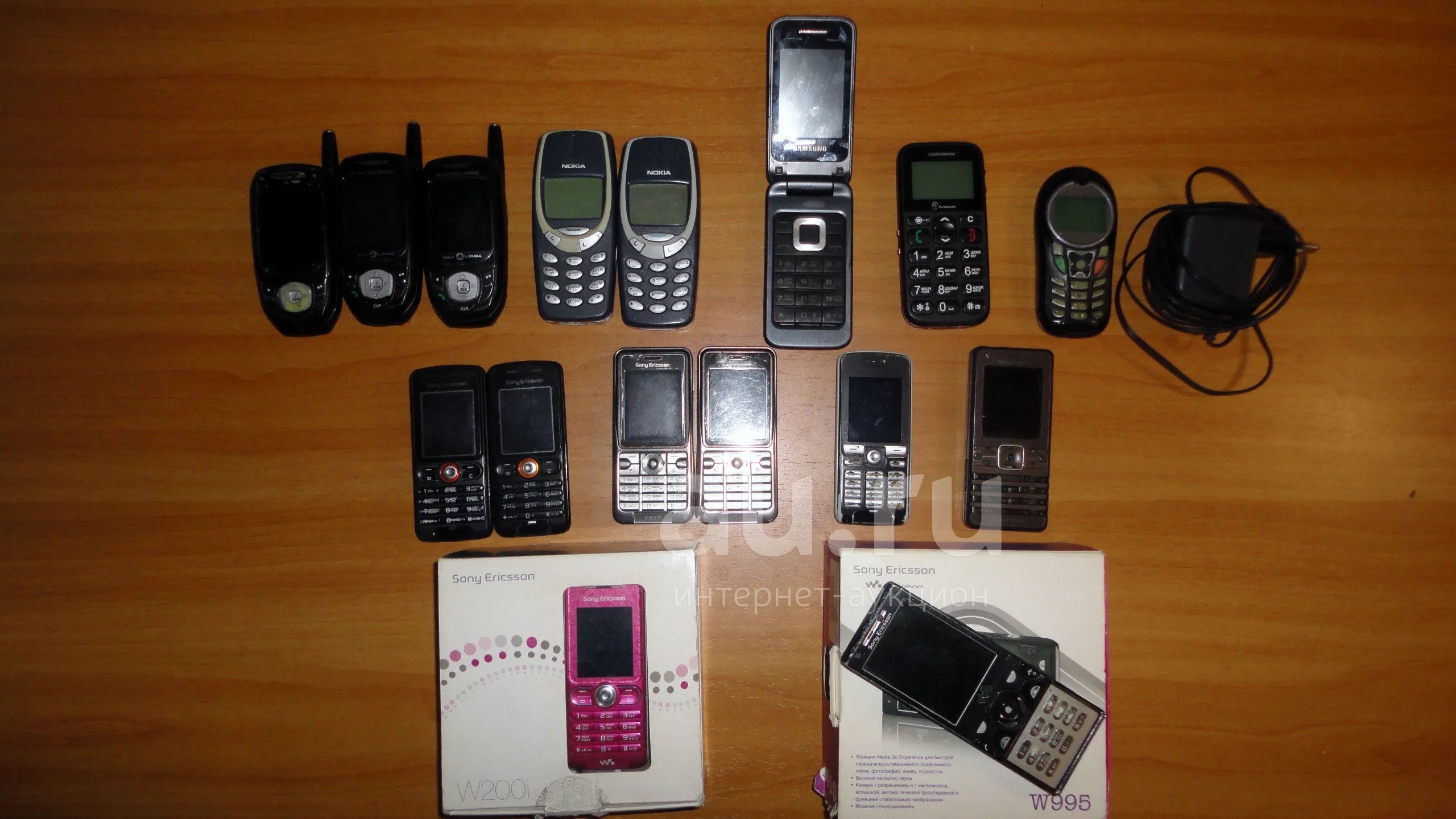 Nokia 3310, Motorola C115, Sony Ericsson w995i и другие телефоны с РУБЛЯ —  купить в Красноярске. Состояние: Б/у. Кнопочные мобильные телефоны на  интернет-аукционе Au.ru