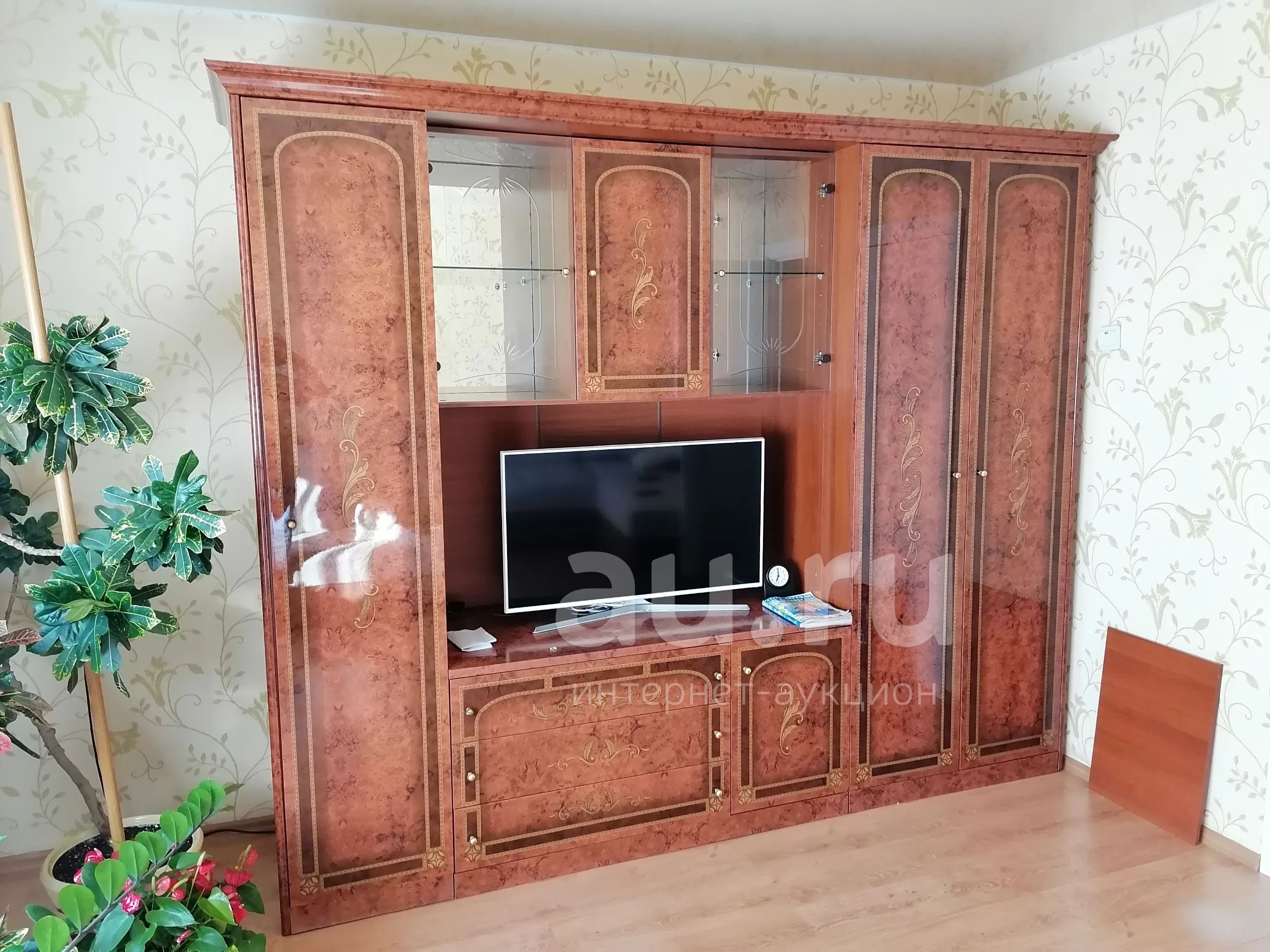 Стенки в гостиную шатура