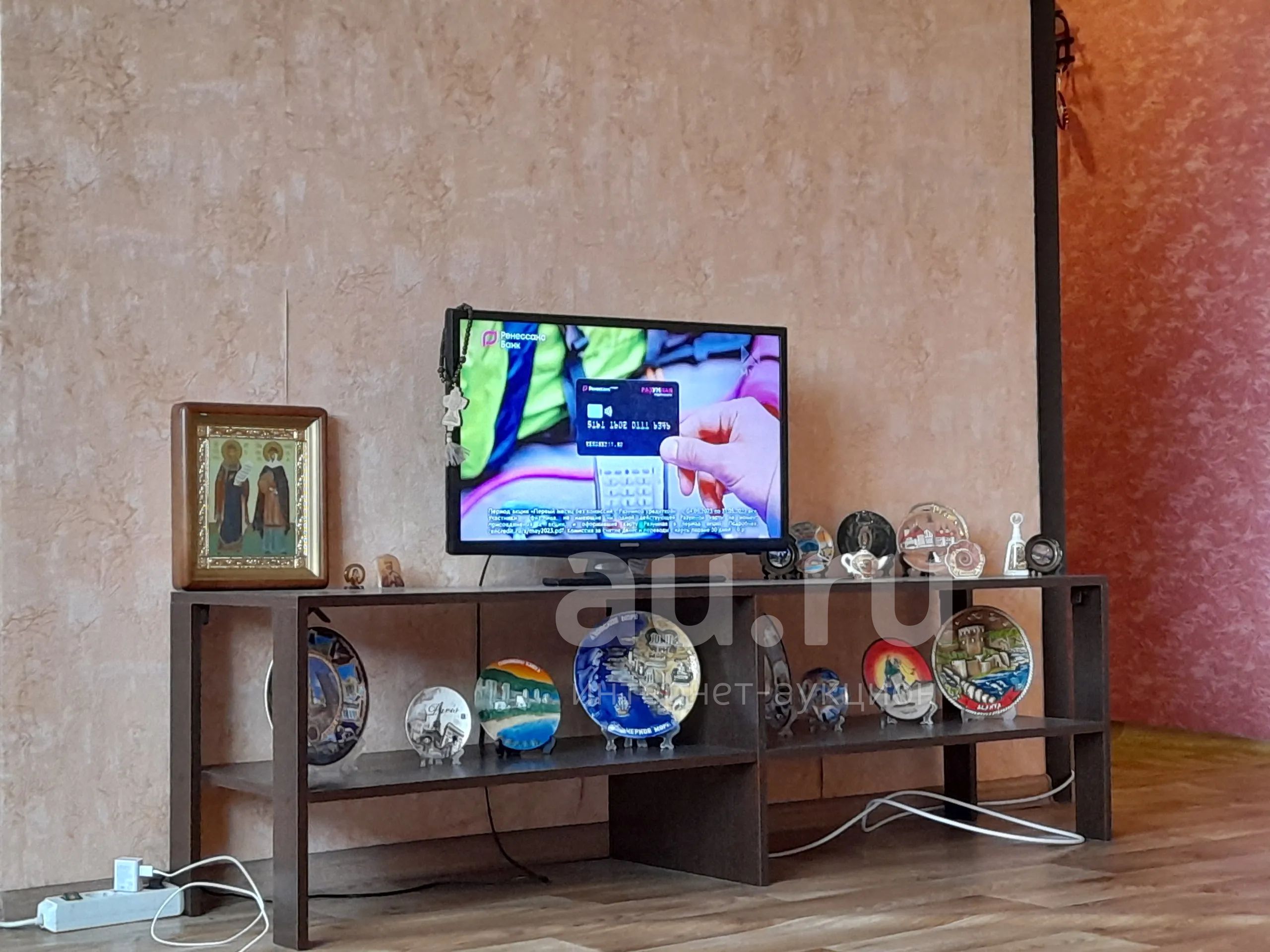 Тумба под ТВ — купить в Красноярске. Состояние: Б/у. Стойки и тумбы для ...