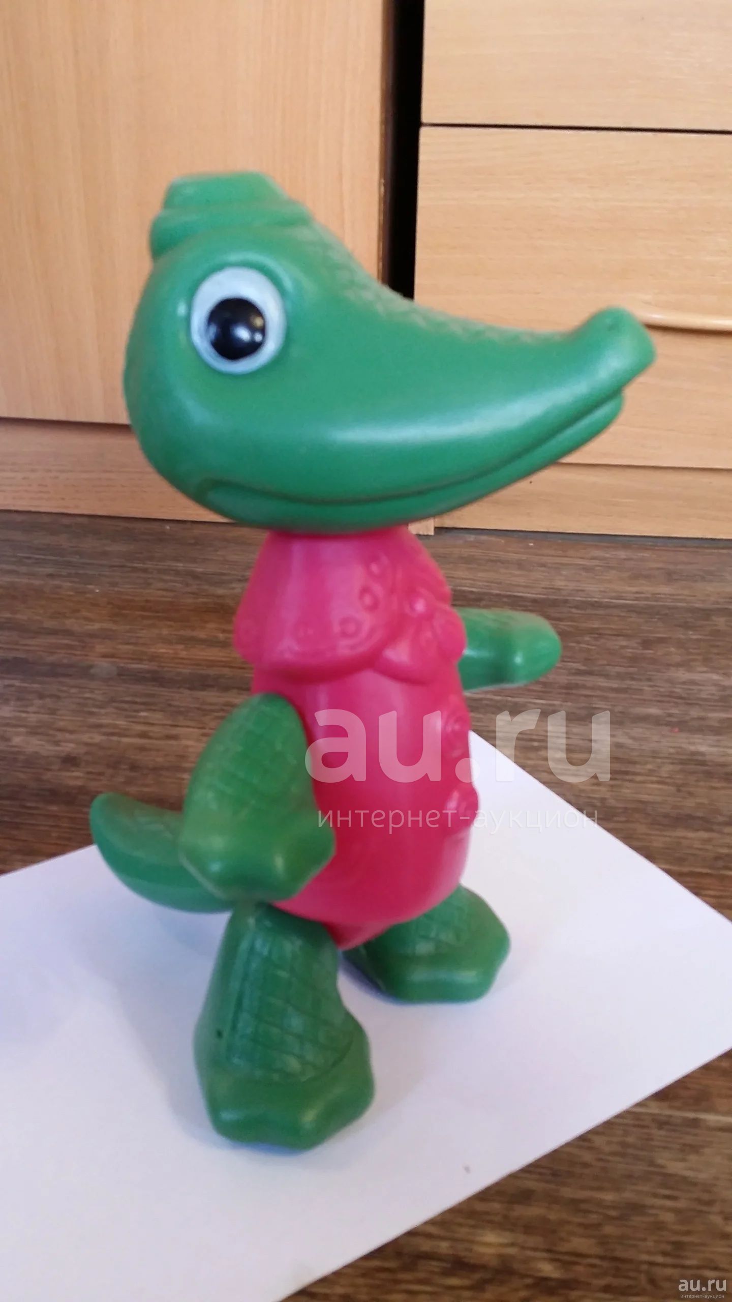 Игрушка крокодил гена ссср пластмассовая