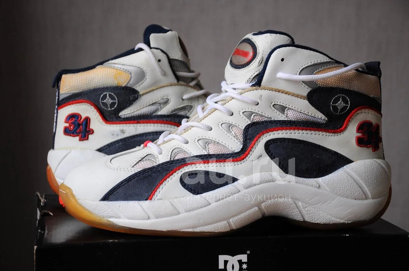 Баскетбольные кроссовки Spalding