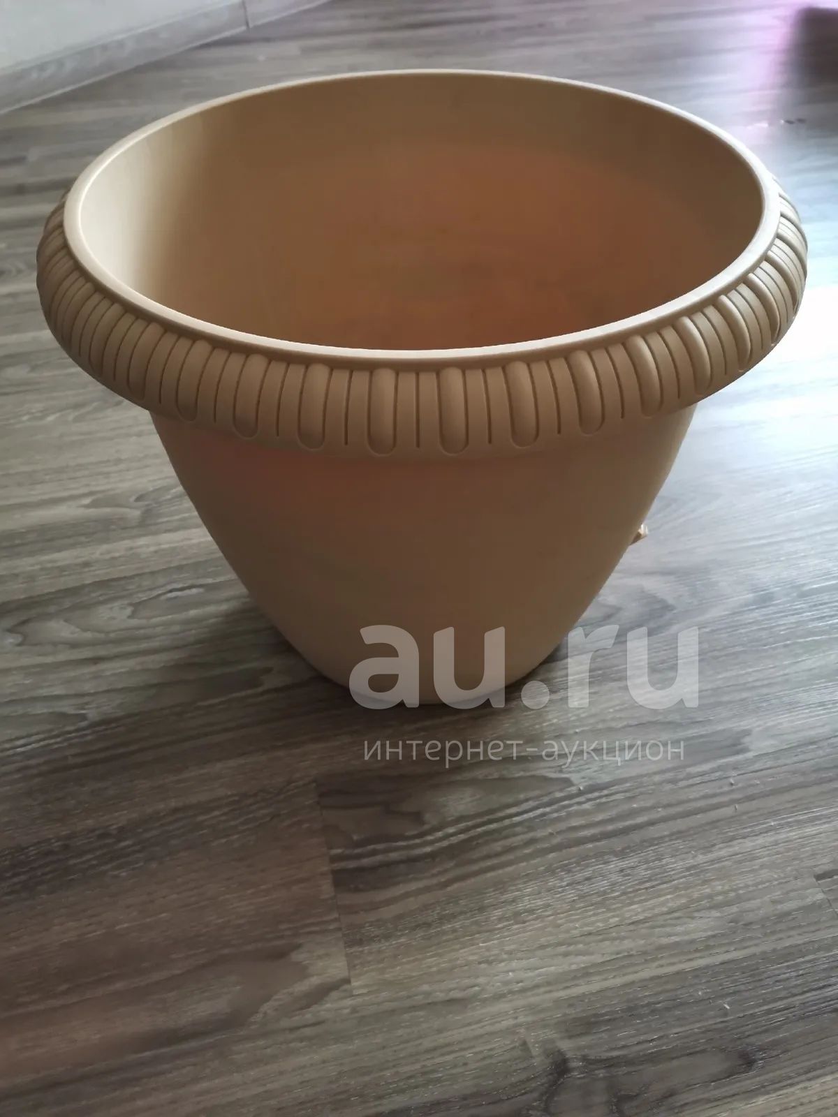 Горшок напольный под цветы с колесиками 28,8л пластик беж. — купить в ...