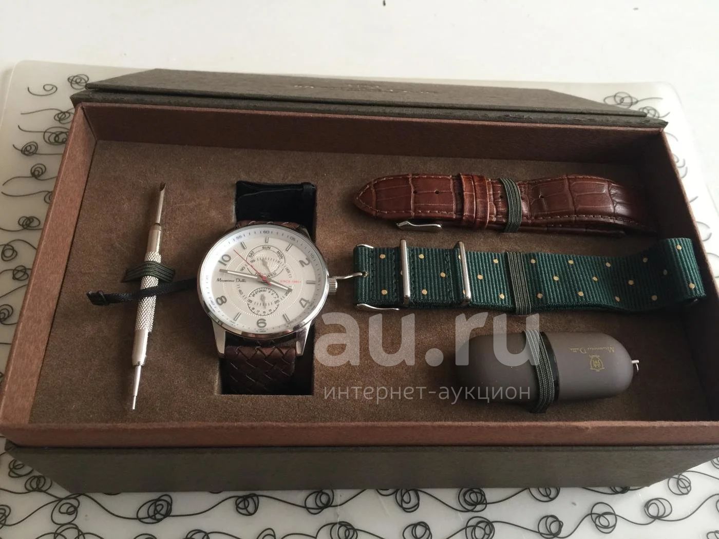Часы Massimo dutti — купить в Красноярске. Состояние: Б/у. Оригинальные  наручные часы на интернет-аукционе Au.ru