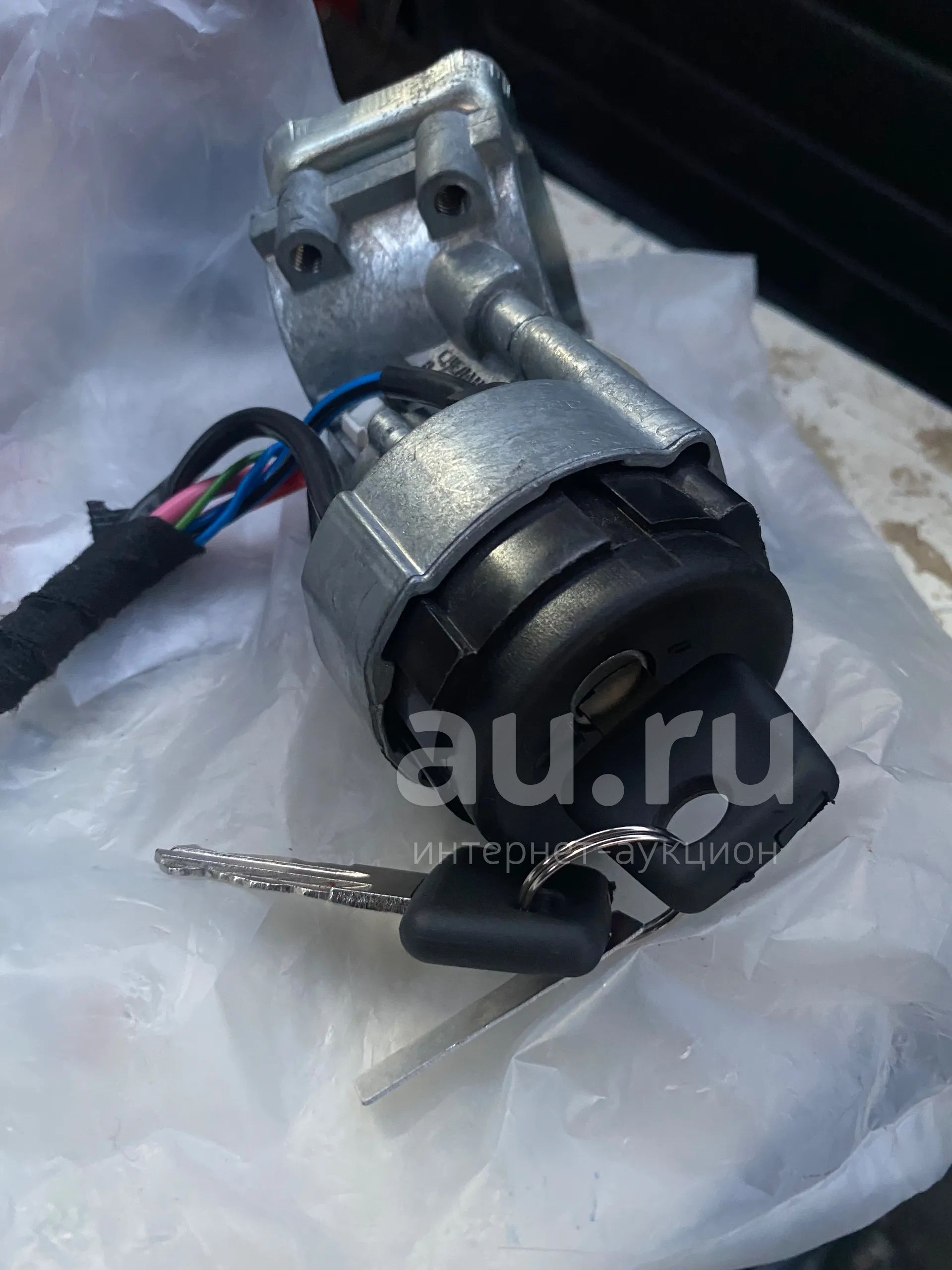 Замок зажигания ВАЗ 2110 с подсветкой — купить в Красноярске. Состояние ...
