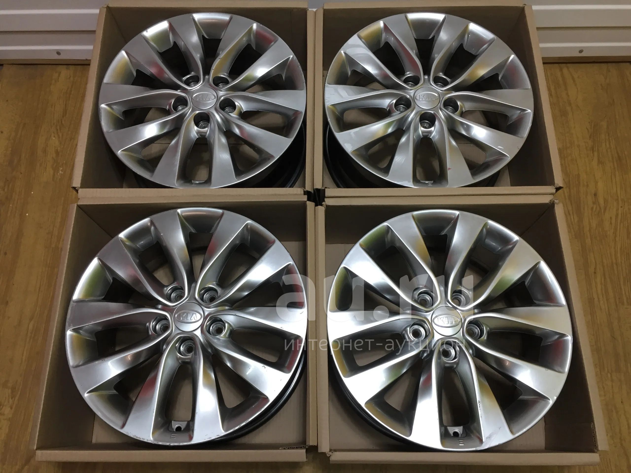   KIA Optima JF 52910-D4240  52910D4240  R17 ver  silver cap          - Auru