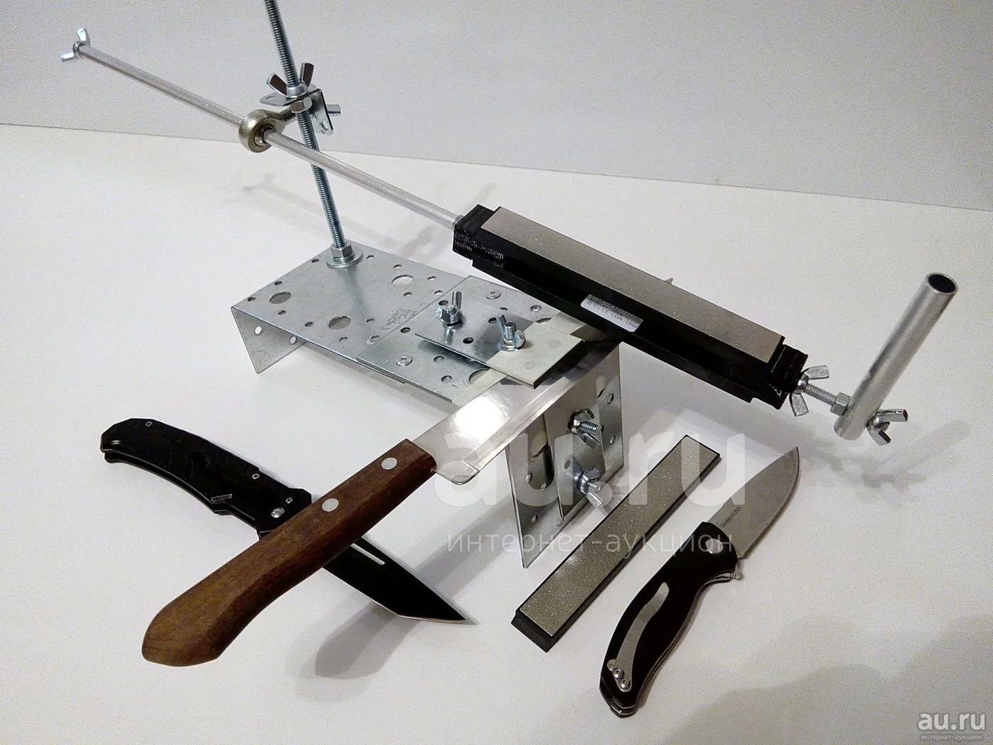Делают заточку. Ножеточка иж1. Wg250-h приспособление для заточки ножей. Заточной станок для ножей своими руками. Самодельные точила для ножей.