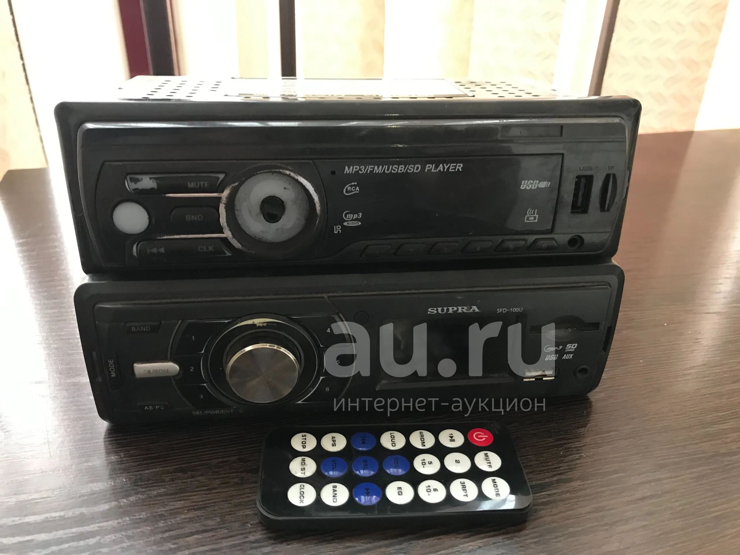 Магнитола — купить в Красноярске. Состояние: Небольшие дефекты ...