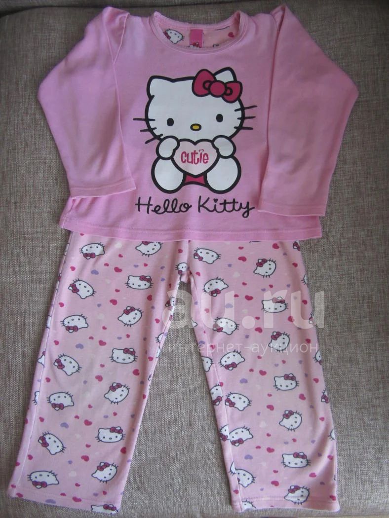 Пижама hello. Пижама Хелло Китти. Хелло Китти пижама со штанами. Теплая пижама Хелло Китти. Пижамные штаны hello Kitty.